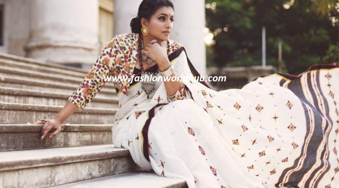 Buy 5 Assorted Brocade Sari Bags Saree Lehnga Cover Sari Storage Online in  India - Etsy