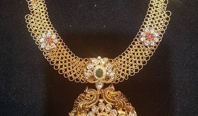 91.6 % Designer Gold Necklace, 32 G