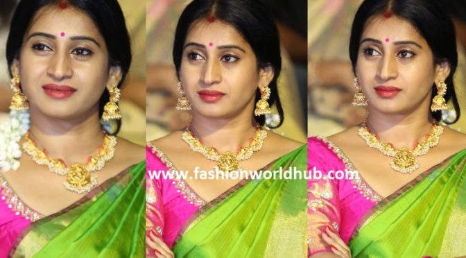 TV Actress Meena kumari in Green silk saree