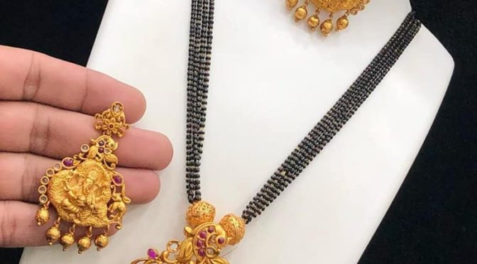 Short Black beads chain with Ganesh pendant