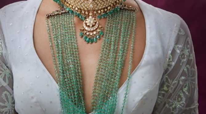 Emerald beads mala and Polki choker set!