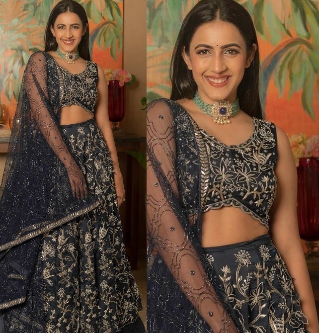 10 Spectacular Hairstyles To Go With Your Lehenga  Shopzters