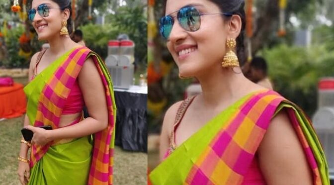 Dhanya Balakrishna looking beautiful in a green silk saree!