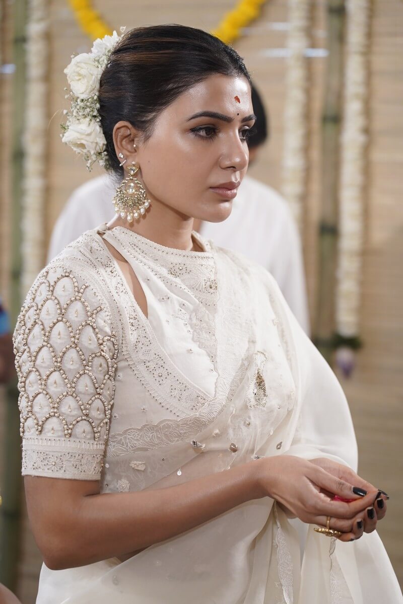 Samantha looking like a diva in an off white saree at “Shakuntalam” launch!  | Fashionworldhub
