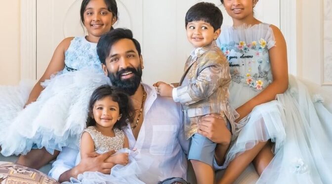 Vishnu manchu celebrated father’s day and looked adorable in matching outfits!
