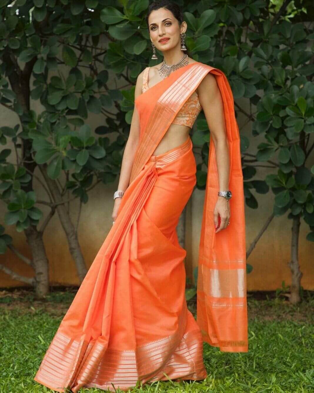 Shilpa-Reddy-in-an-orange-mangalgiri-saree-by-kankatala-for-qa-1068× ...