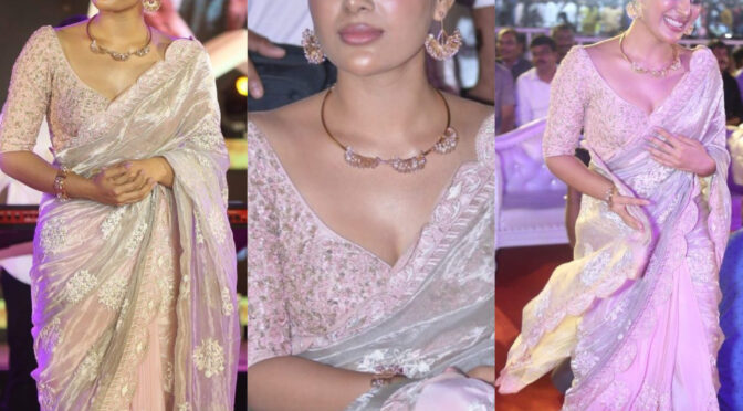 Samyuktha Menon stuns in Pink saree at ‘Bheemla Nayak” pre-release event!