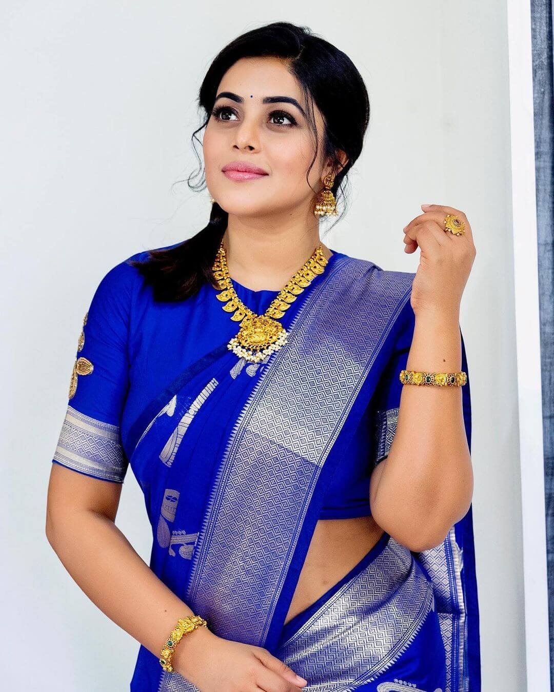 Purna stuns in royal blue silk saree at a recent inaugural function! |  Fashionworldhub