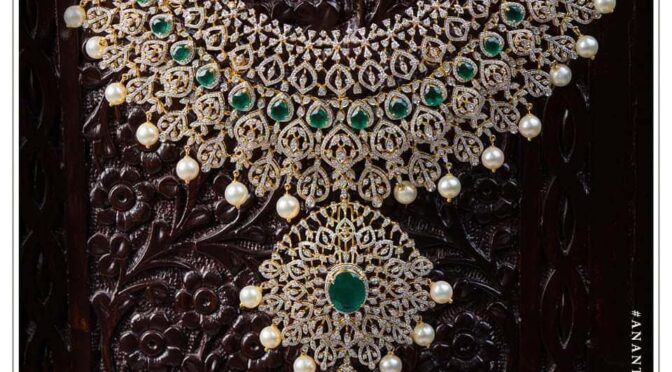 Diamond Emerald necklace