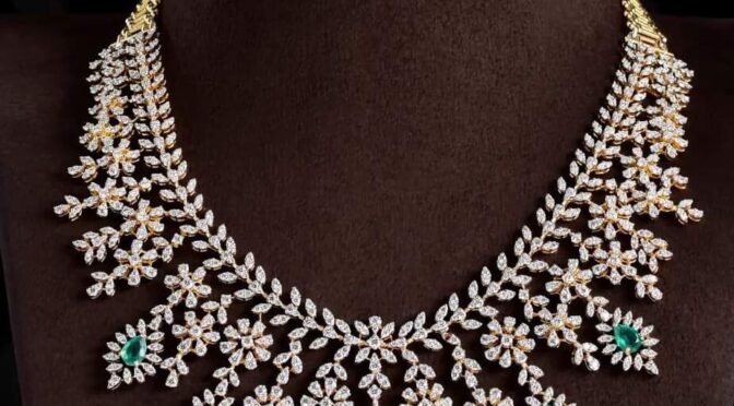Diamond Emerald necklace
