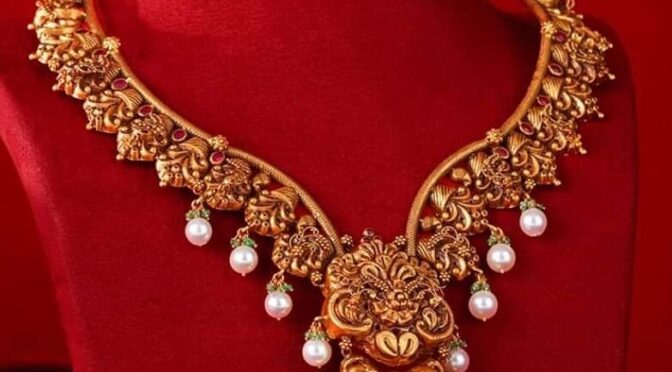 Nakshi peacock kanti necklace.