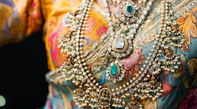 Statement diamond Antique lakshmi guttapusalu necklace!