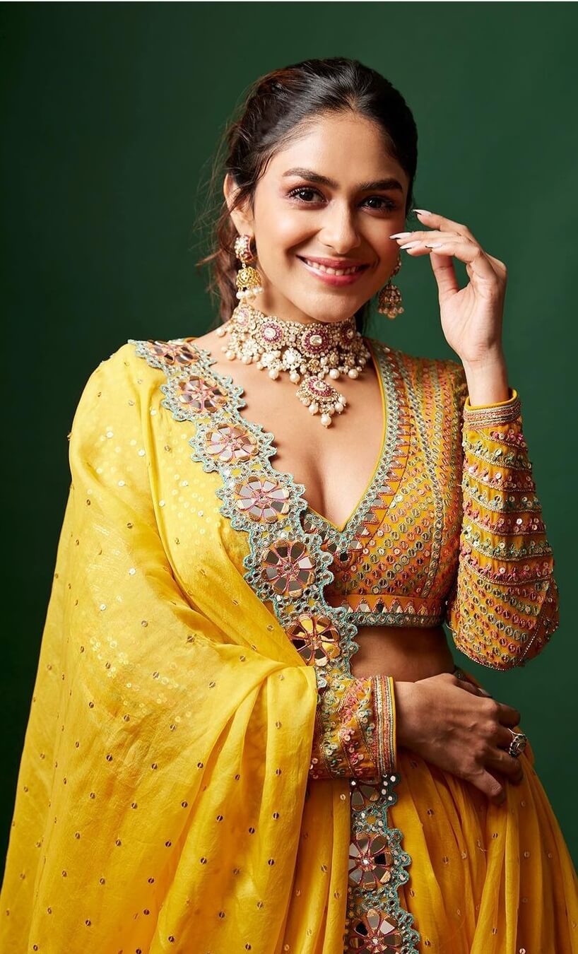 Krystle D'Souza Dazzles In Yellow Lehenga, Take A Look At Diva Ace The  Festive Look - News18