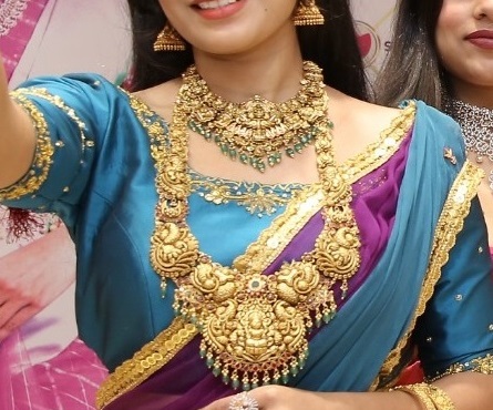 Heavy gold nakshi peacock Lakshmi necklace and haram!