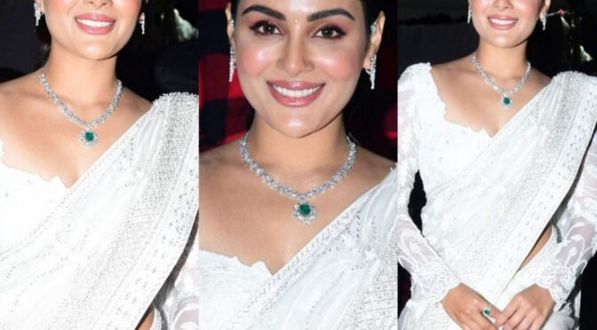Samyuktha Menon in a white saree at “Sir” movie pre-release event!