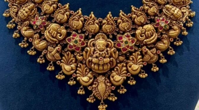 Antique gold nakshi peacock necklace